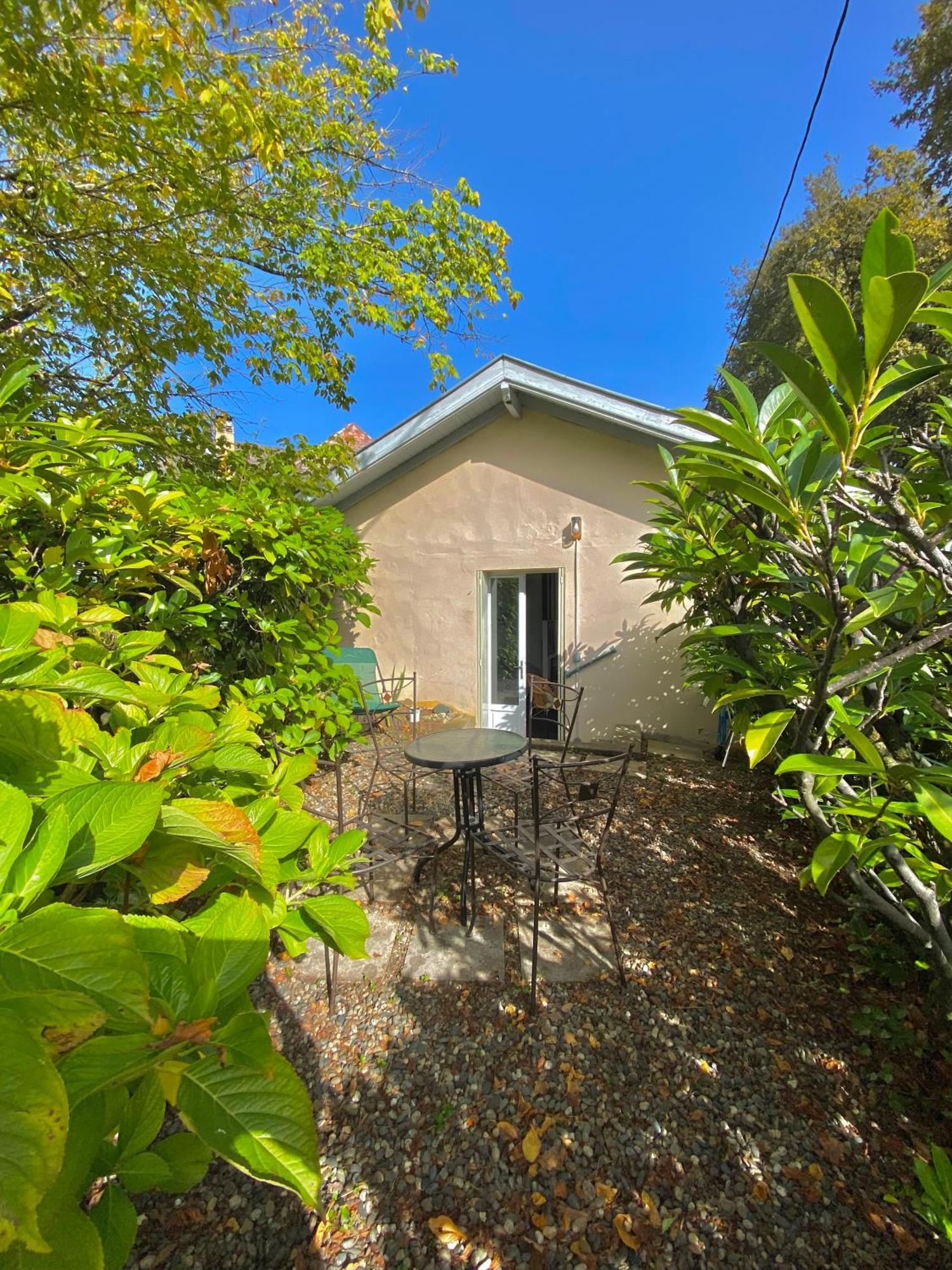 Agreable Petit Gite Avec Piscine Et Jardinet Salies-de-Béarn Екстериор снимка